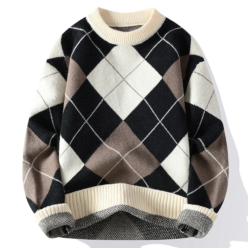 Stylish autumn sweater for men, perfect for modern casual wear and versatile layering during chilly autumn days.