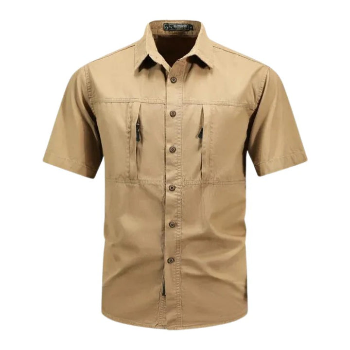 Men's stylish cargo summer shirt with breathable fabric, functional pockets, and a lightweight design for warm days.