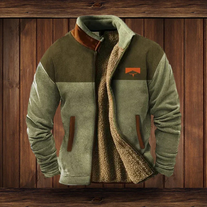 Stylish and warm autumn jacket with modern fit and breathable materials, perfect for cooler days.