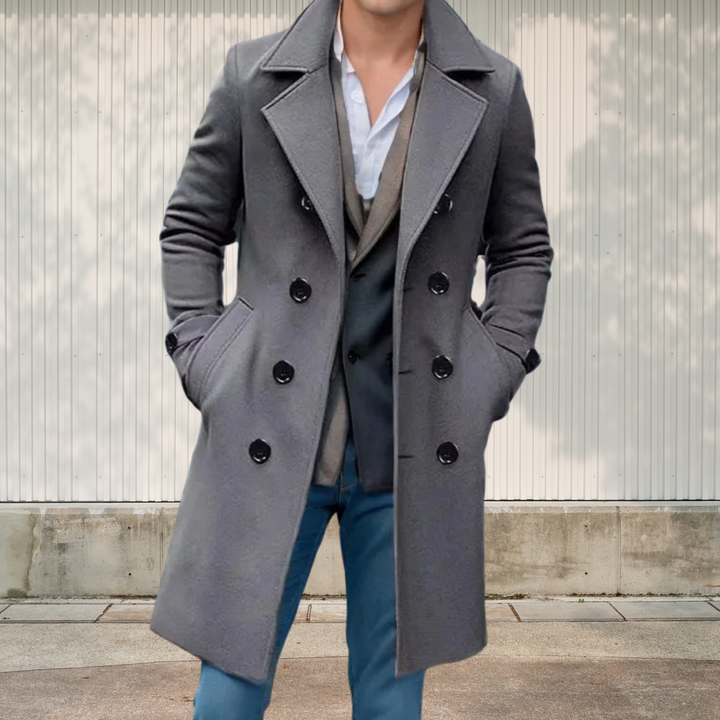 Vintage elegant coat for men perfect for stylish Autumn days








