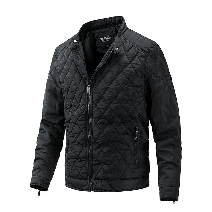 Warm casual jacket with insulated fabric, ideal for autumn days and everyday wear.