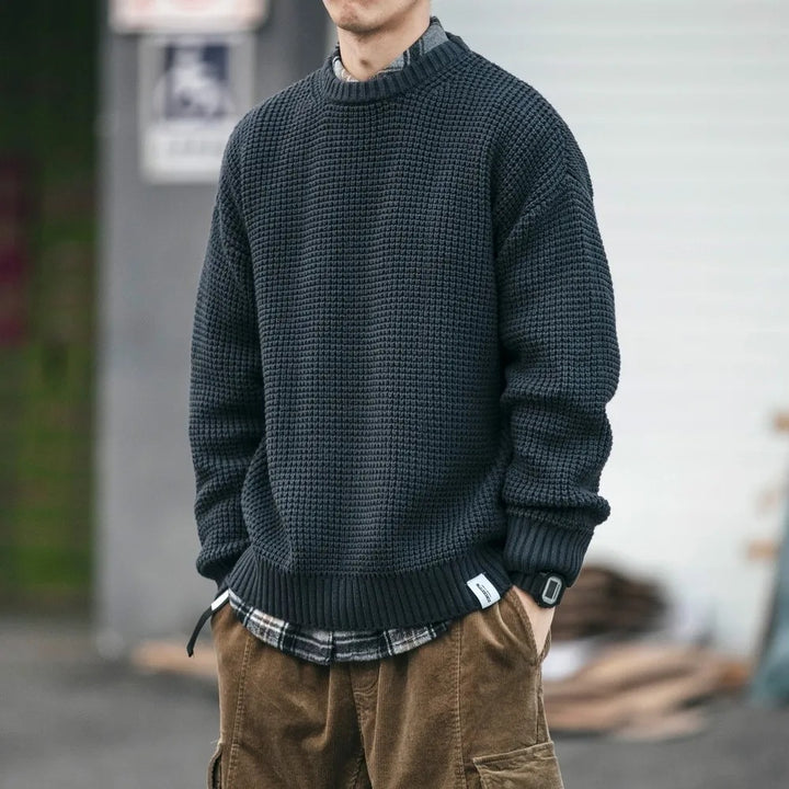 Warm casual sweater for men, perfect for cool autumn days and effortless style.







