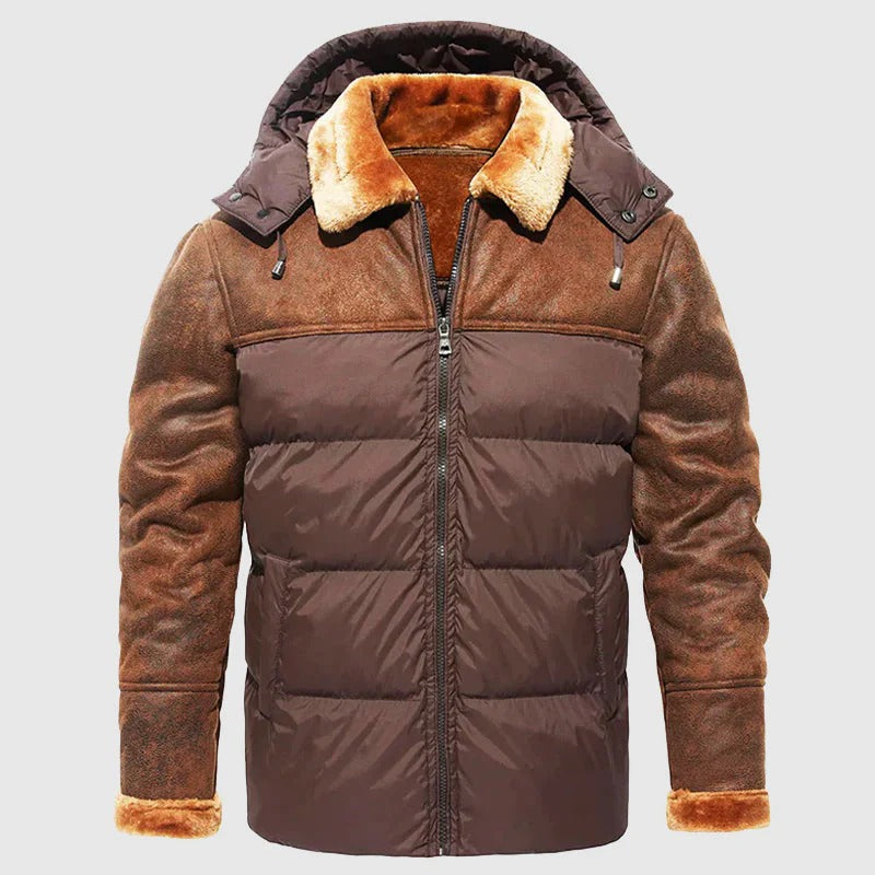 Warm and comfortable jacket for men, perfect for autumn days and versatile for any occasion.







