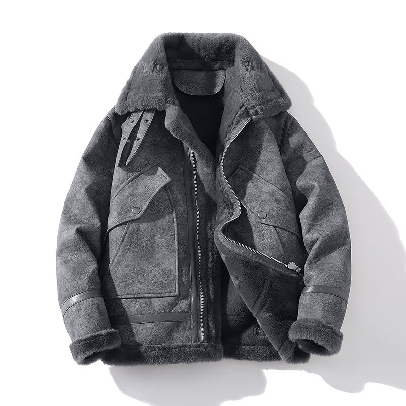 Warm and stylish leather jacket for men, perfect for autumn days and a confident, fashionable look.








