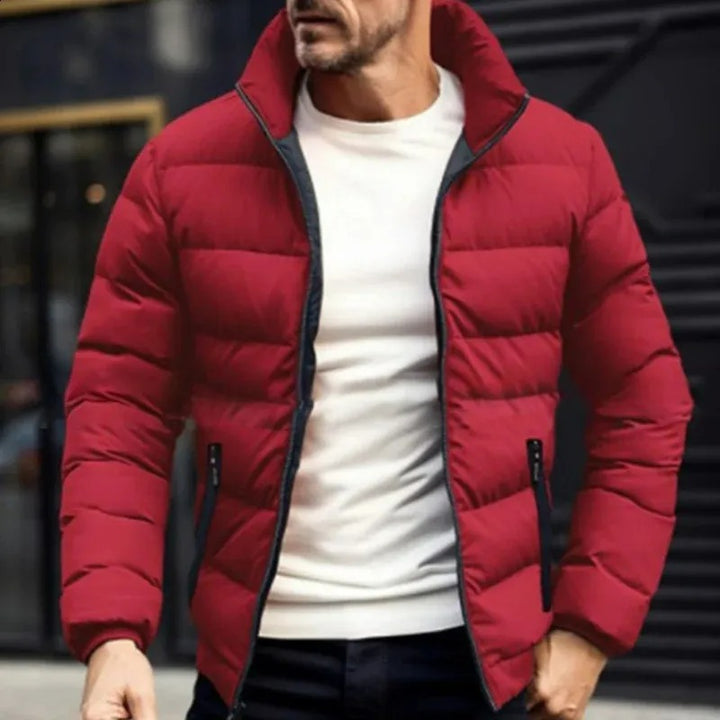 Warm and waterproof padded jacket for men, designed for comfort and protection in autumn weather.