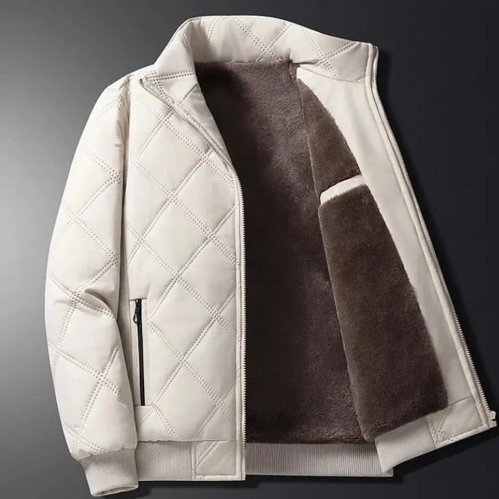 Windproof elegant men’s jacket designed for autumn fashion and urban style with a lightweight fit.